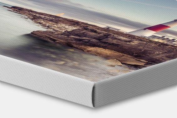 canvas print with white edge