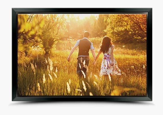 canvas print in black-glossy frame fullview