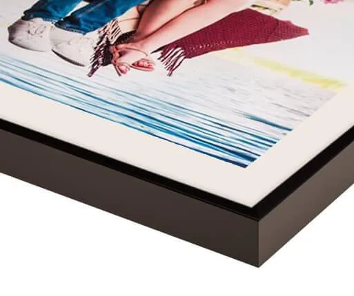 framed photo prints black detail view