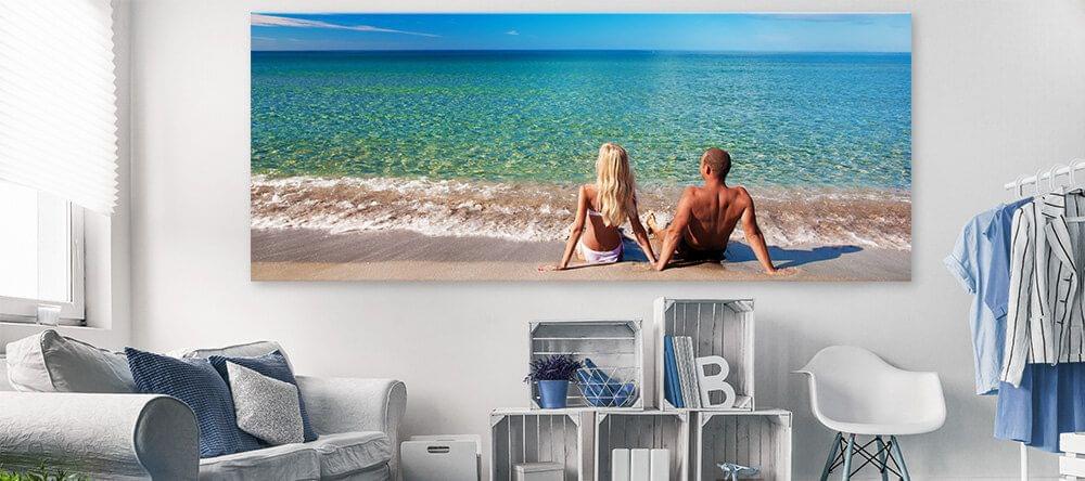 Meilleure façon d'utiliser les nouvelles tendances de couleur : Vos photos de vacances imprimées sur toile au format XXL.