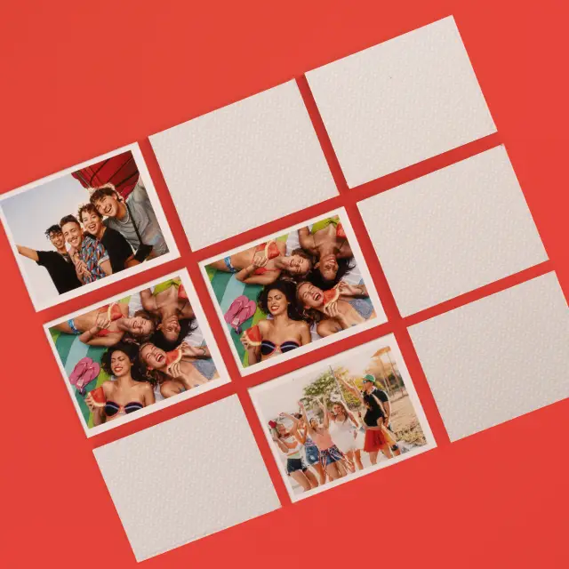 Urlaubsfotos in Szene setzen und für Spielspaß sorgen: Deine Sommerfotos als Fotomemo.