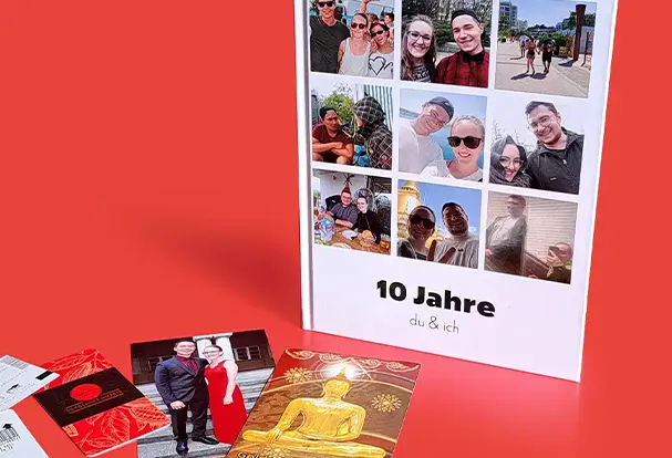 Fotobuch-Tipps für Paare: Kreatives Erinnerungsbuch mit Fotos aus gemeinsamen Jahren.