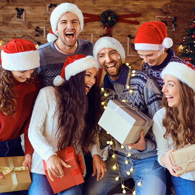 Festliche Einheit: Gemeinsames Weihnachtsfoto ist ein Muss.