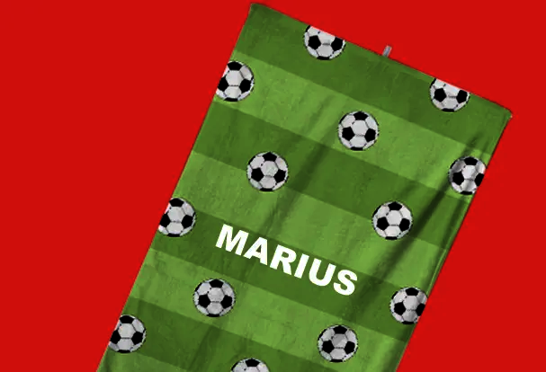 Personalisiertes Handtuch mit Fußball-Motiv