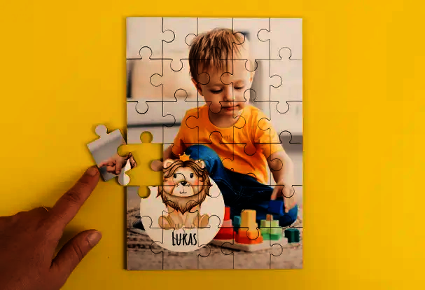 30-teiliges Puzzle mit individuellem Foto, Design und Namen. Perfekt für Groß und Klein.