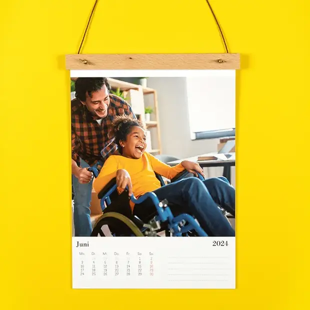 Fotokalender für Papa mit Familienfotos als persönliches Geschenk zum Vatertag