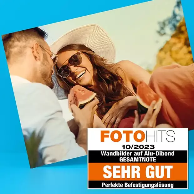 Die smarte magnetische Wandhalterung hat unser Foto auf Alu vom Magazin Foto Hits die Bewertung „Sehr gut" erhalten.